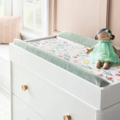 Wipeable Changing Pad Cover - Garden Floral - Cloud Island™