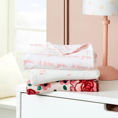 Muslin Swaddle Blanket In Bloom - Pink - 3pk - Cloud Island™ 1 Muslin Swaddle Blanket In Bloom - Pink - 3pk - Cloud Island™