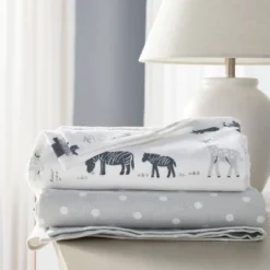 Flannel Blanket Larger Size 2pk - Cloud Island™ Two By Two Animals