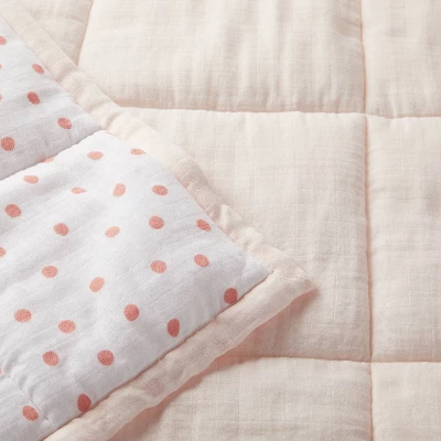 Muslin Quilt Baby And Toddler Blanket - Light Pink - Cloud Island™ 2 Muslin Quilt Baby And Toddler Blanket - Light Pink - Cloud Island™ - Image 2