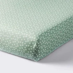 Cotton Fitted Crib Sheet - Daisies Green - Cloud Island™ -Cloud Island GUEST bfab0613 878e 48b6 847d 47c25ef9e680