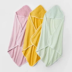 Baby Girls' 3pk Hooded Towel - Cloud Island™ -Cloud Island GUEST c65421ec 0f16 41c5 b6da 5536c2fbcb45