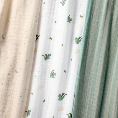 Muslin Swaddle Baby Blanket - Dragons - 3pk - Cloud Island™ 2 Muslin Swaddle Baby Blanket - Dragons - 3pk - Cloud Island™ - Image 2